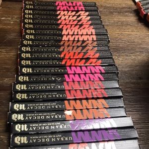 URBAN DECAY 24/7GLIDE-ON LIP PENCILS